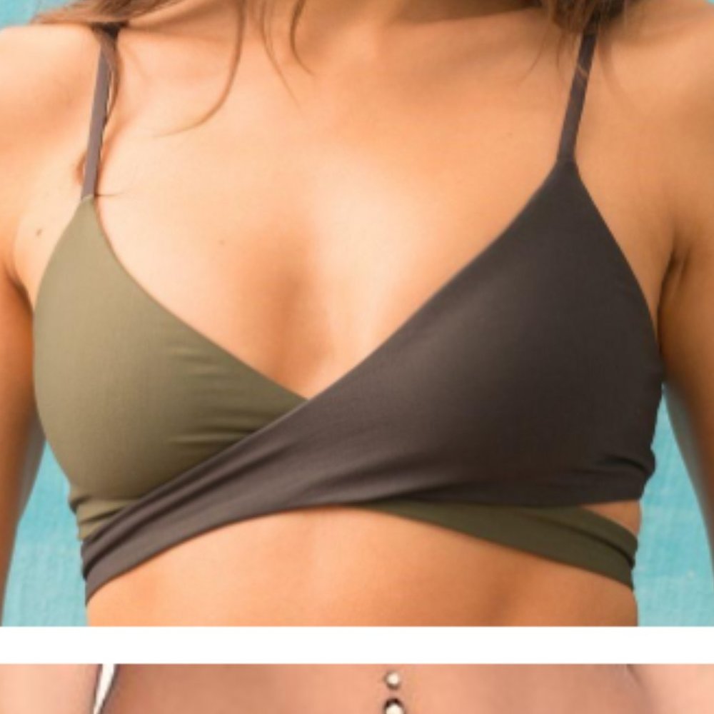L*SPACE Reversible Wrap Chloe Bikini Top S small